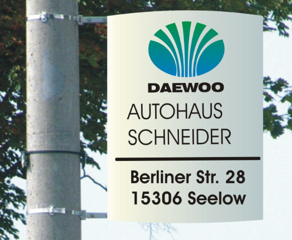 Gewölbtes Mastenschild